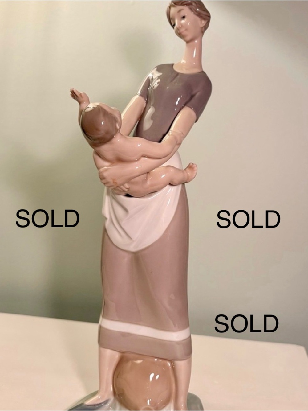 SOLD SOLD SOLD Lladro Mother and Child Porcelain Figurine 13” tall, 4” W,